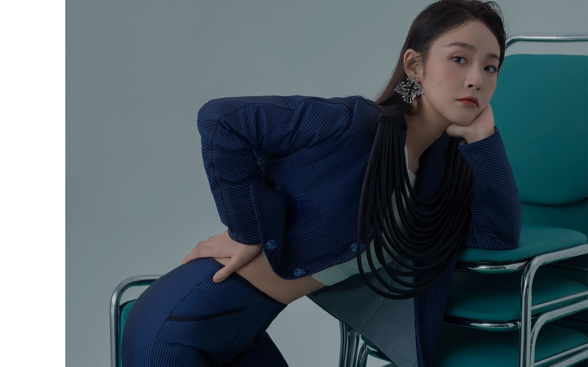 德国两将同场竞技 梅尔滕斯突出表现，德利斯梅尔滕斯