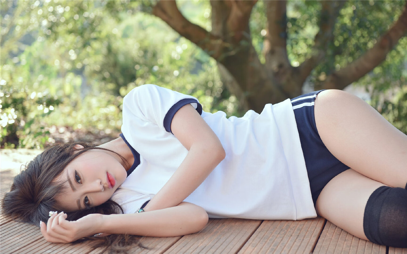 曼联在关键战役中取胜,追赶榜首位置