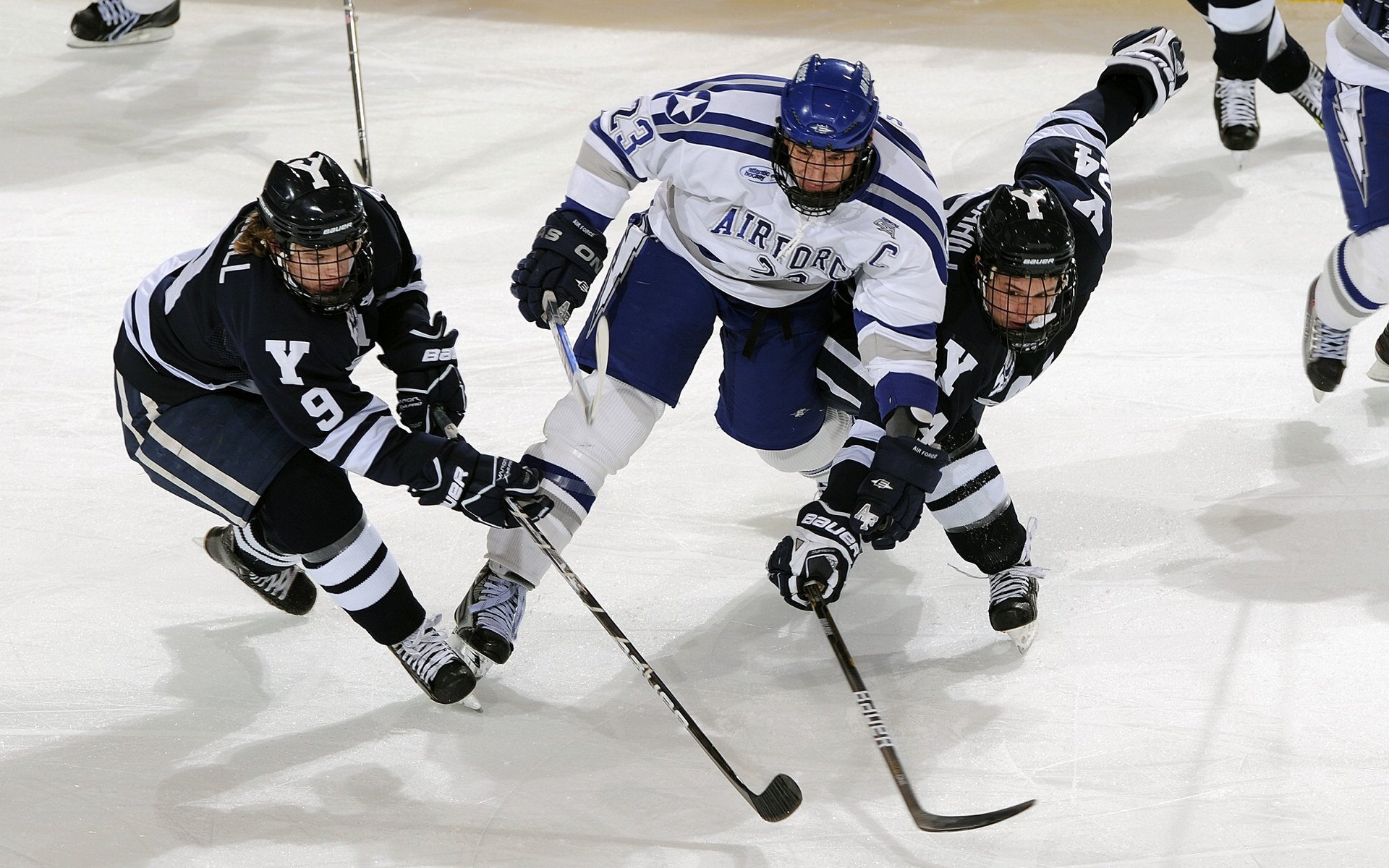 李恩:全黑队中场核心,用精准传球和出色防守统治比赛,李恩采访视频
